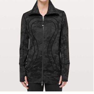 Lululemon In Stride Jacket. Size 8. Incognito Camo Multi Grey